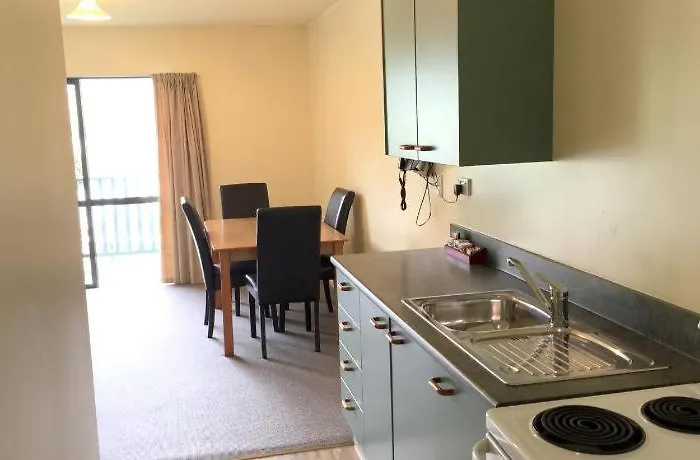 Heights Motel 4*