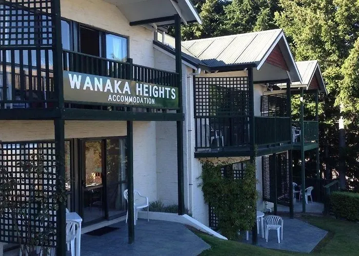 Heights Motel 4*
